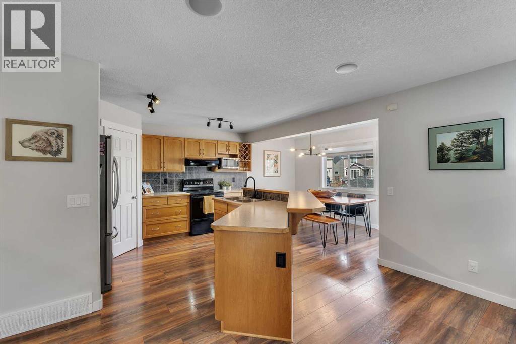 116 Bayside Landing Sw, Airdrie, Alberta  T4B 3E3 - Photo 12 - A2302459