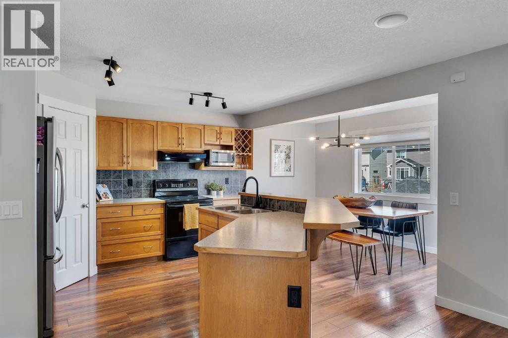 116 Bayside Landing Sw, Airdrie, Alberta  T4B 3E3 - Photo 13 - A2302459