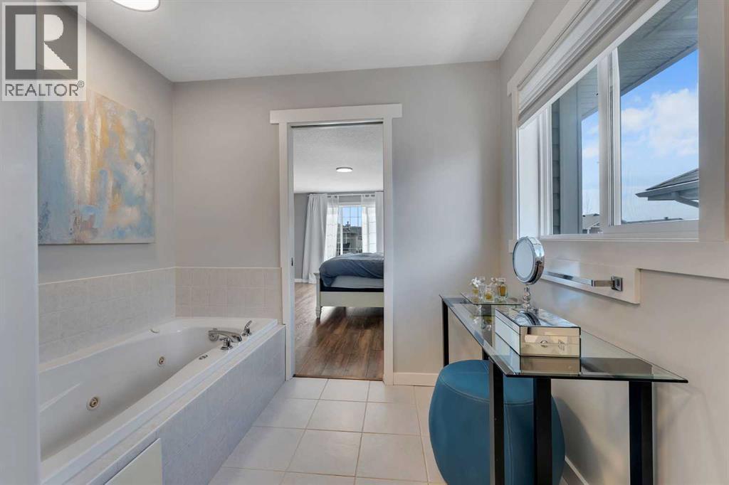 116 Bayside Landing Sw, Airdrie, Alberta  T4B 3E3 - Photo 28 - A2302459