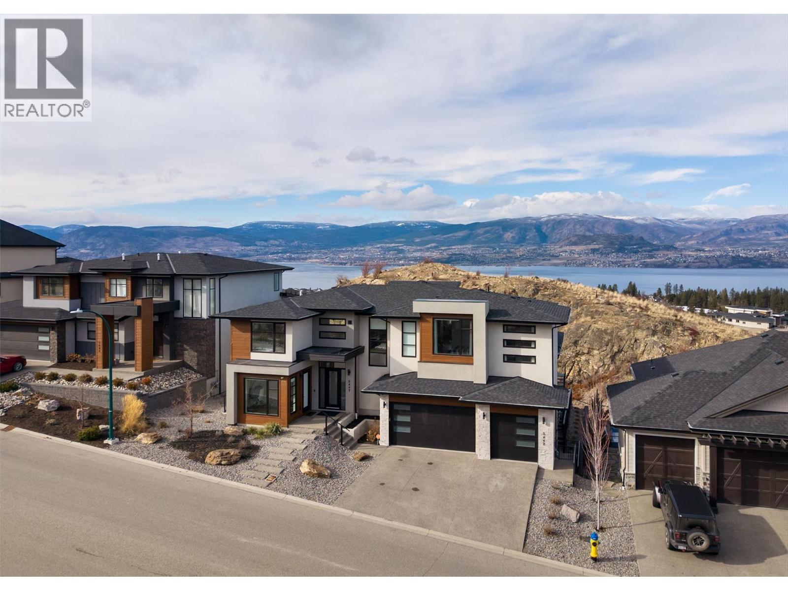 5442 Upper Mission Drive, Kelowna, British Columbia  V1W 0B1 - Photo 2 - 10376616