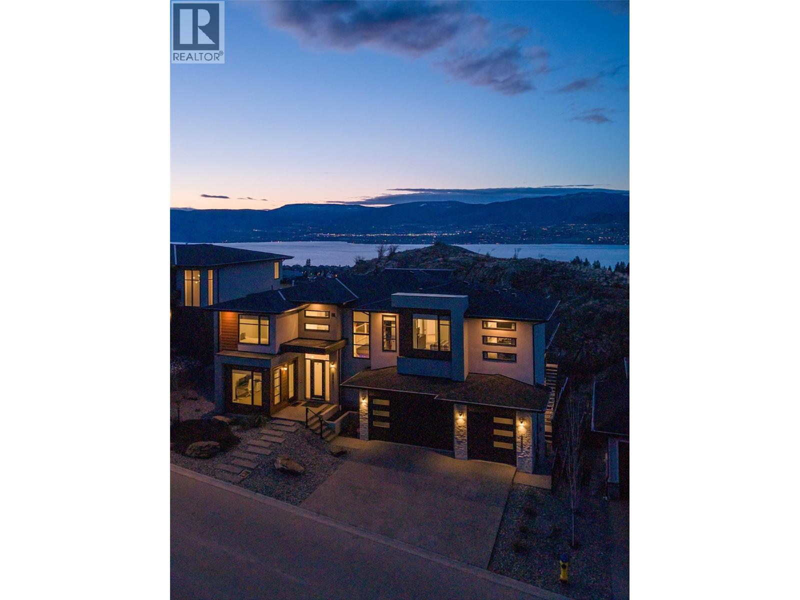 5442 Upper Mission Drive, Kelowna, British Columbia  V1W 0B1 - Photo 4 - 10376616