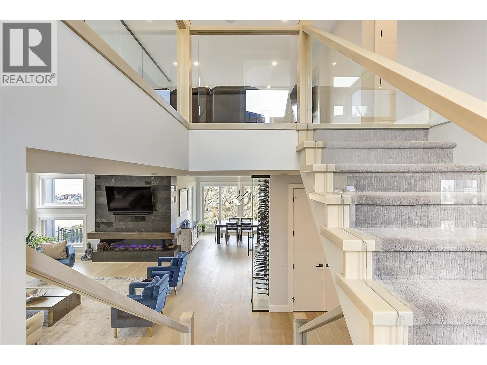 5442 Upper Mission Drive, Kelowna, British Columbia  V1W 0B1 - Photo 39 - 10376616