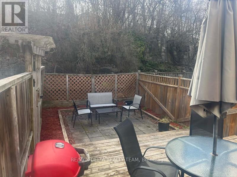 198 Provender Avenue, Ottawa, Ontario  K1K 4N7 - Photo 24 - X12969356