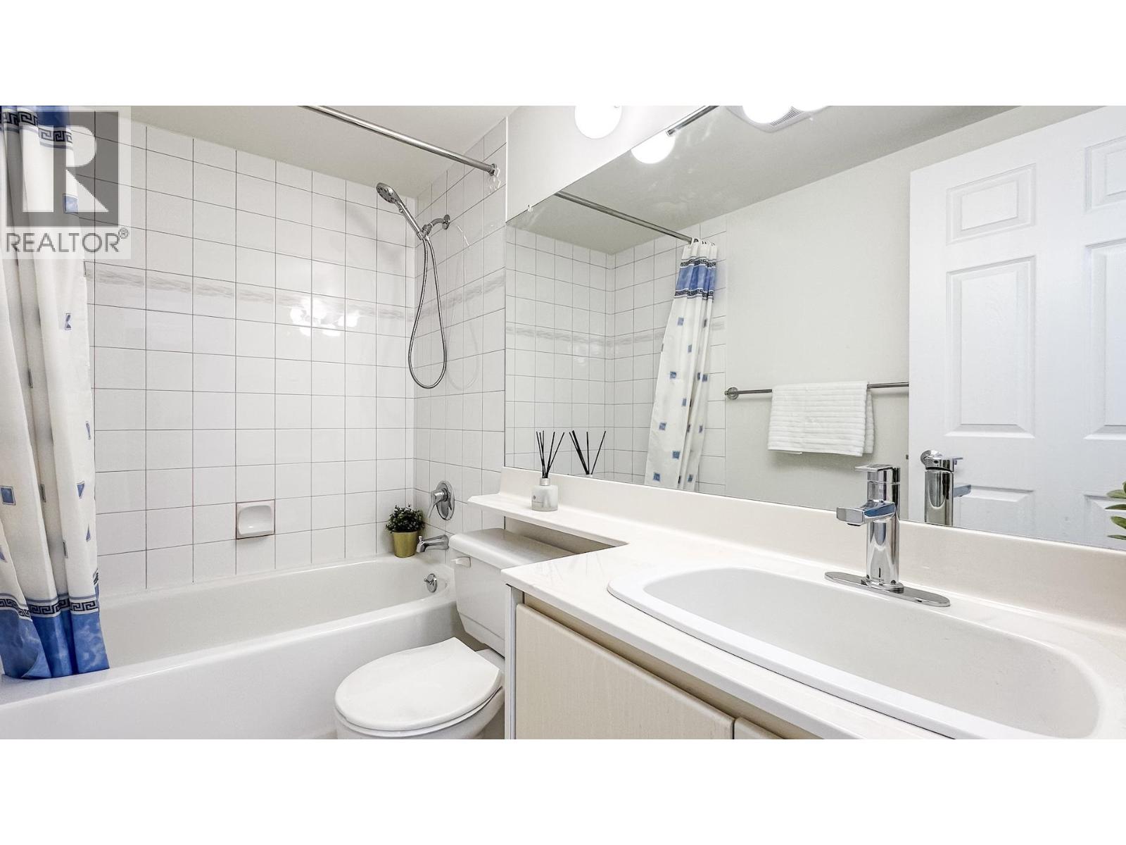 803 8248 Lansdowne Road, Richmond, British Columbia  V6X 3Y9 - Photo 9 - R3115357