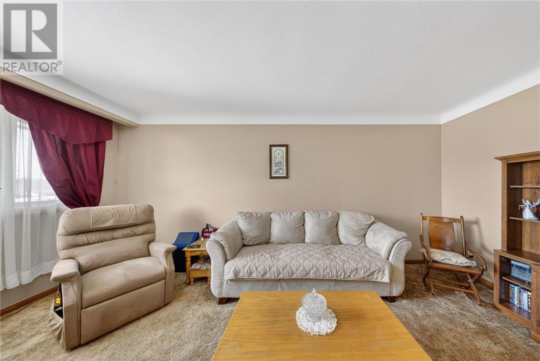 9 Spruce Street, Capreol, Ontario  P0M 1H0 - Photo 19 - 2127246