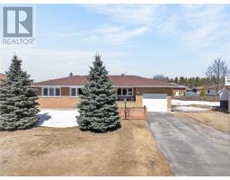 9 Spruce Street, Capreol, Ontario