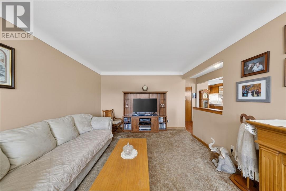 9 Spruce Street, Capreol, Ontario  P0M 1H0 - Photo 20 - 2127246