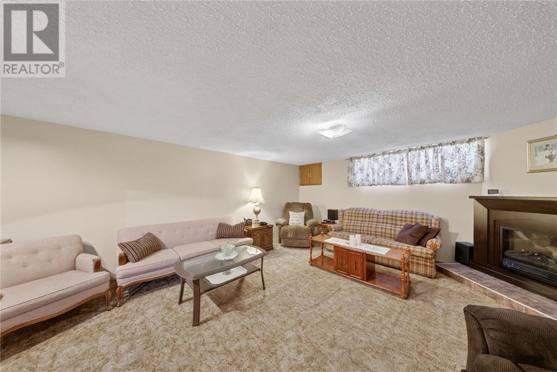 9 Spruce Street, Capreol, Ontario  P0M 1H0 - Photo 30 - 2127246