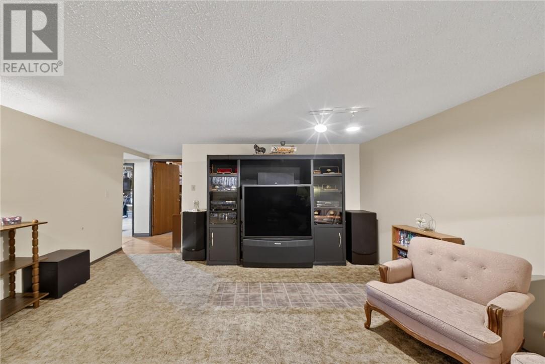 9 Spruce Street, Capreol, Ontario  P0M 1H0 - Photo 34 - 2127246