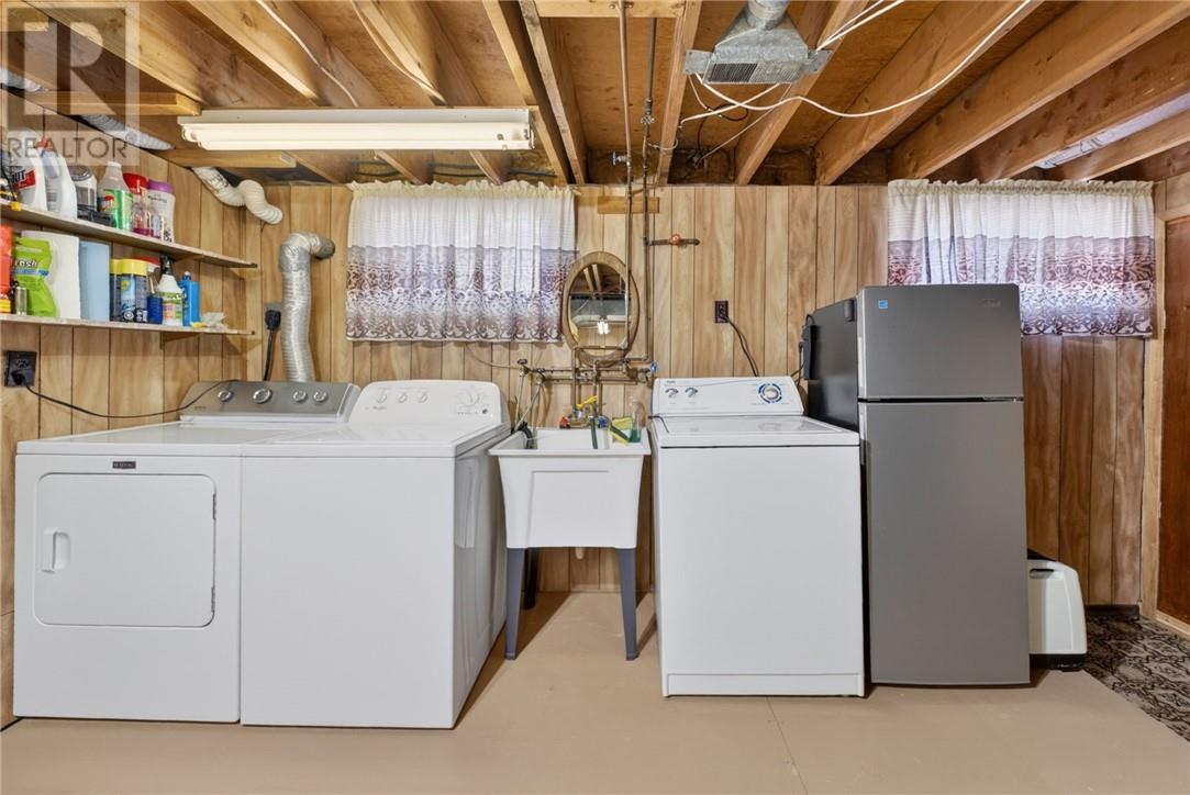 9 Spruce Street, Capreol, Ontario  P0M 1H0 - Photo 38 - 2127246