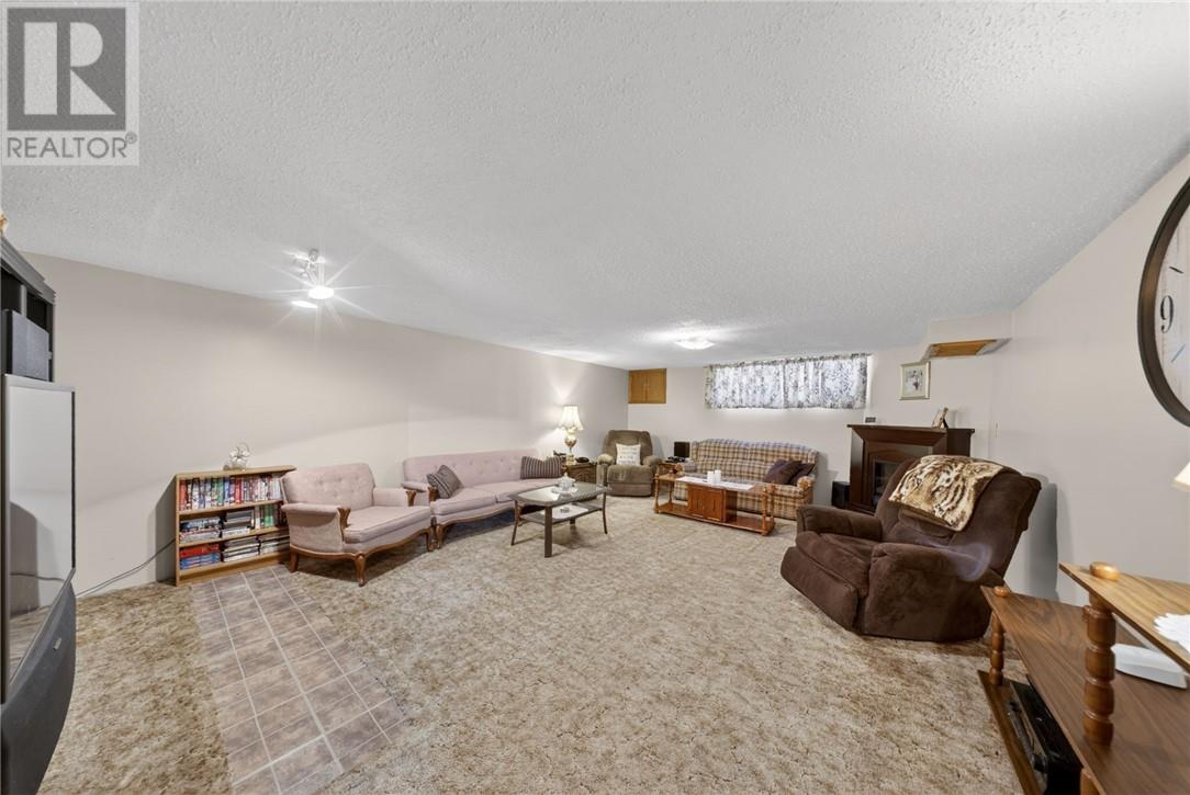 9 Spruce Street, Capreol, Ontario  P0M 1H0 - Photo 28 - 2127246