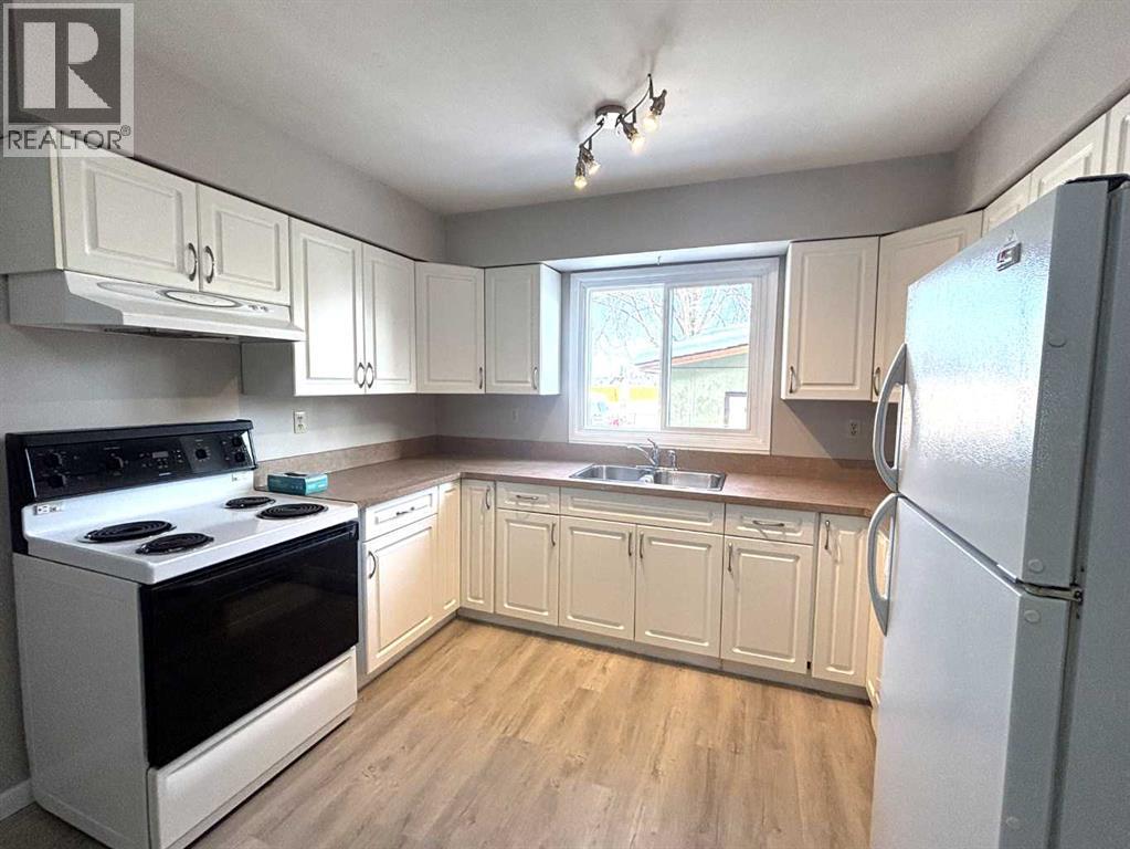 31 Kimzey Crossing, Whitecourt, Alberta  T7S 1G1 - Photo 6 - A2296654