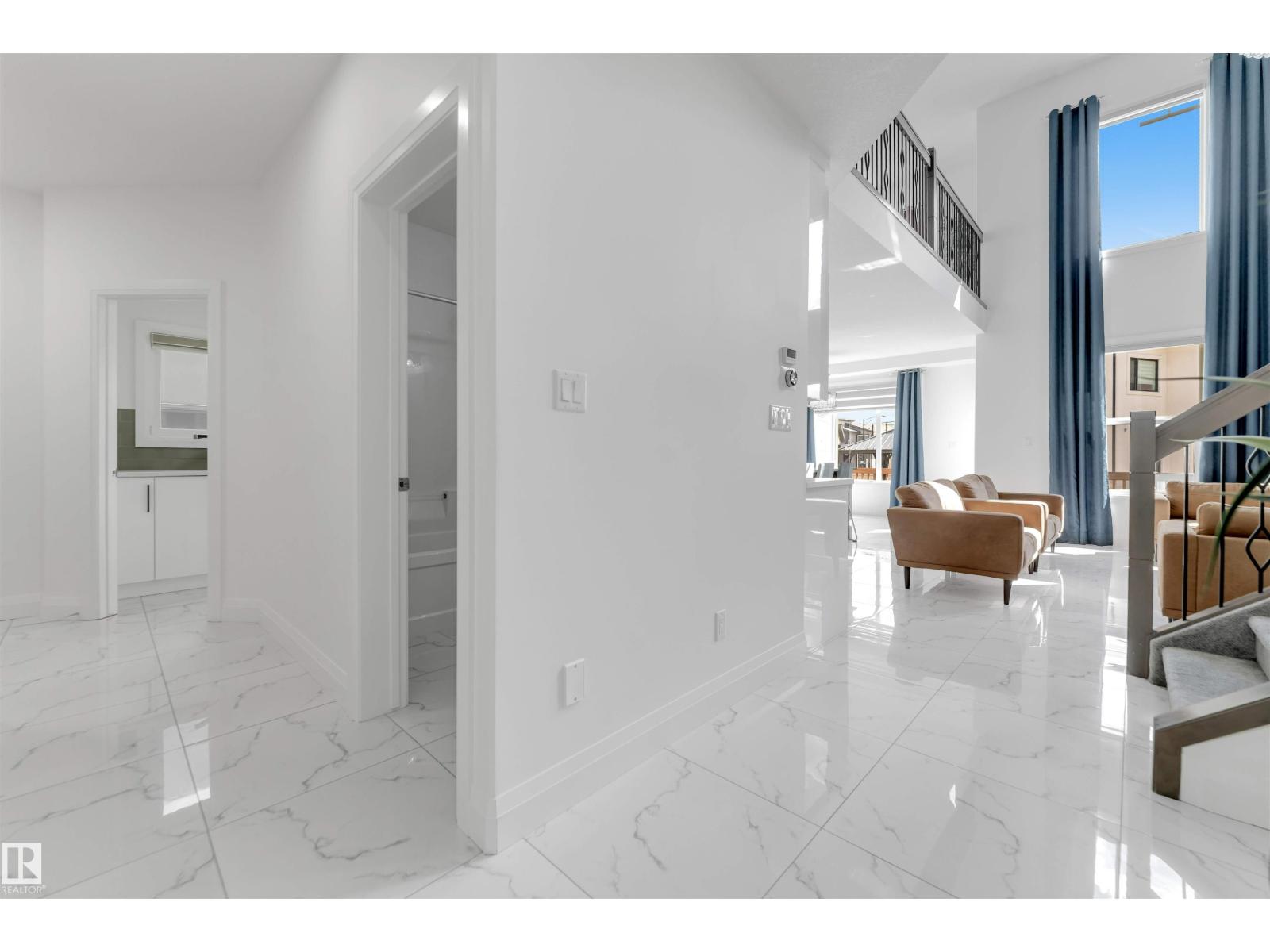 1923 19 Av Nw, Edmonton, Alberta  T6T 0K2 - Photo 5 - E4483670