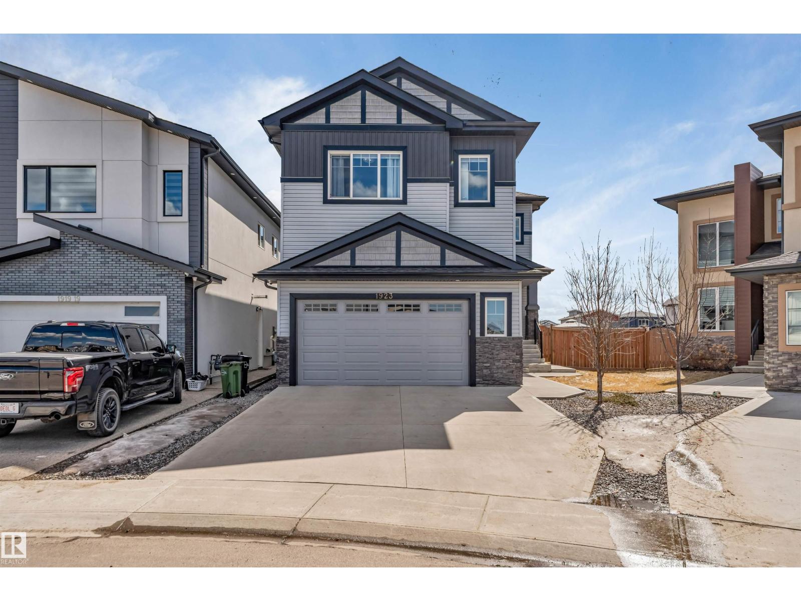 1923 19 Av Nw, Edmonton, Alberta  T6T 0K2 - Photo 2 - E4483670