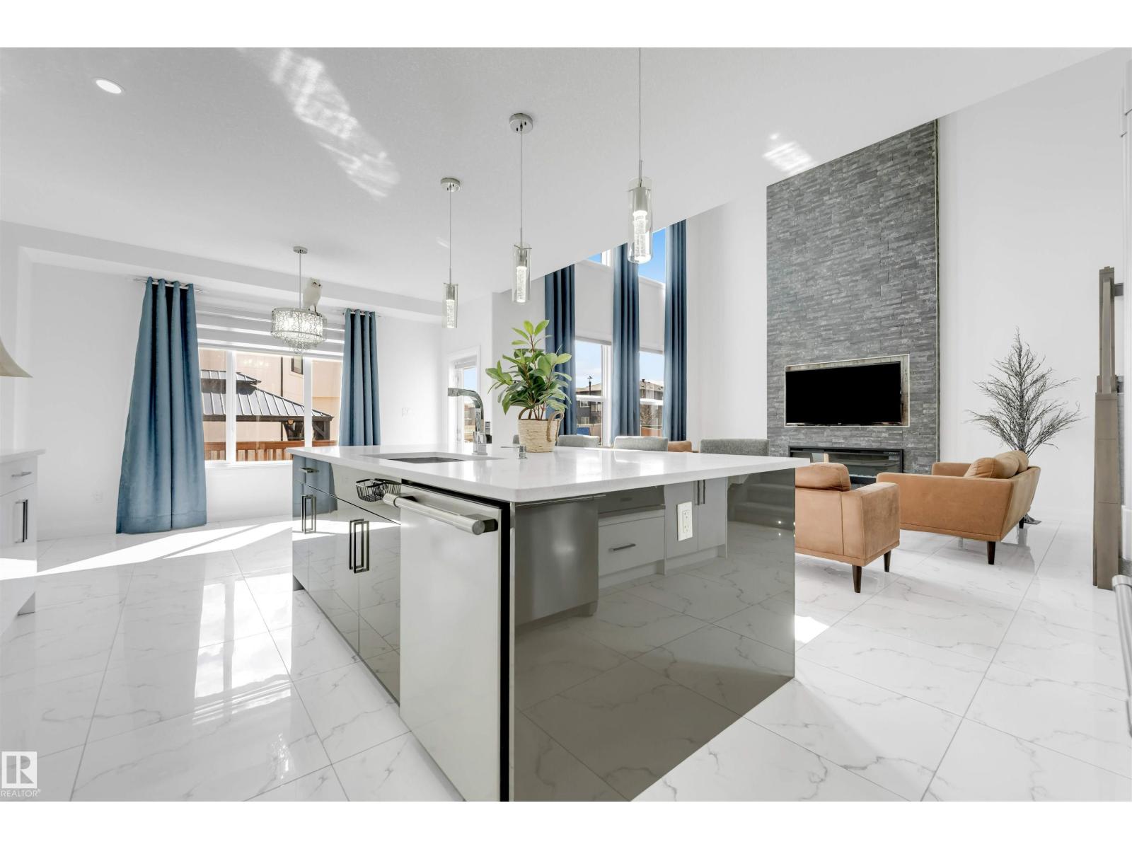 1923 19 Av Nw, Edmonton, Alberta  T6T 0K2 - Photo 7 - E4483670