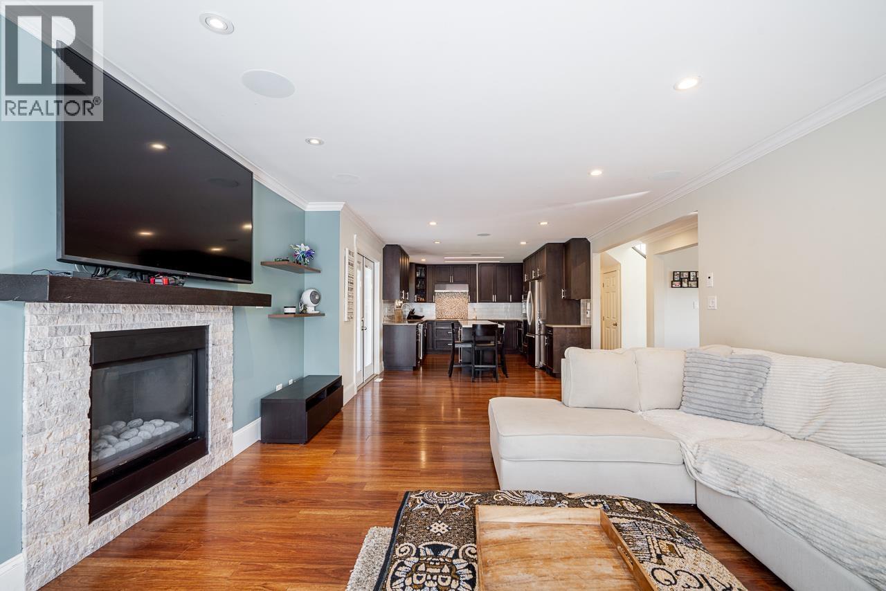 3933 Toronto Street, Port Coquitlam, British Columbia  V3B 6M4 - Photo 11 - R3115324