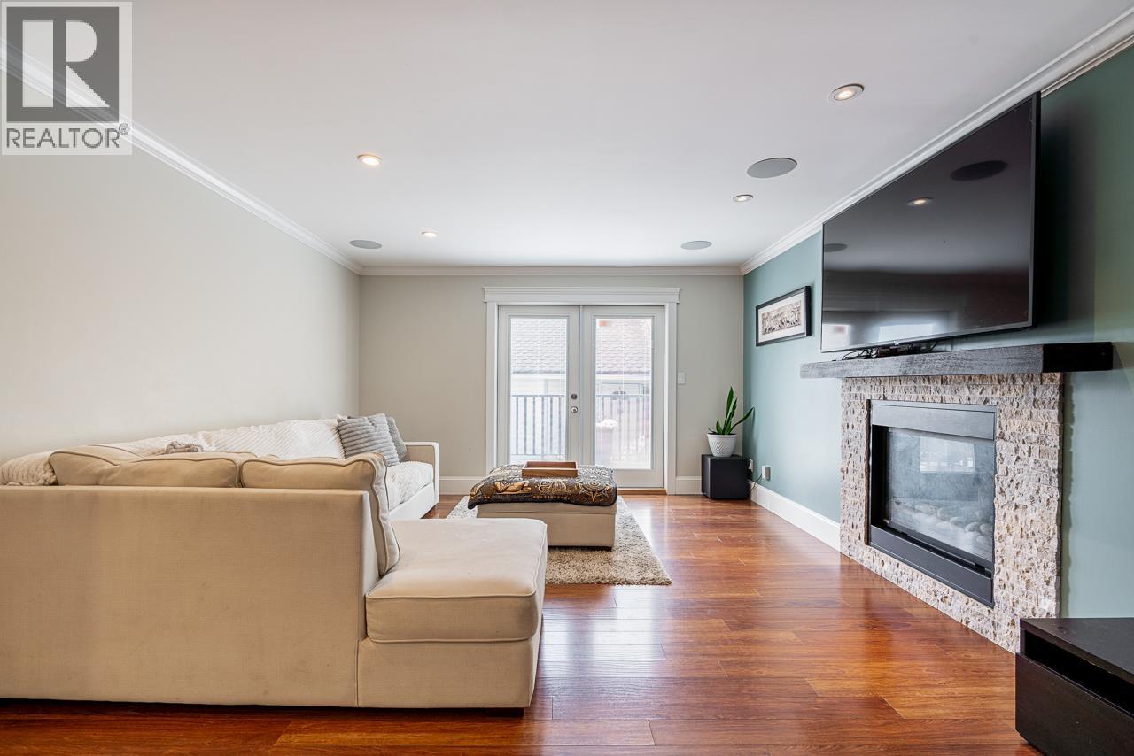 3933 Toronto Street, Port Coquitlam, British Columbia  V3B 6M4 - Photo 9 - R3115324