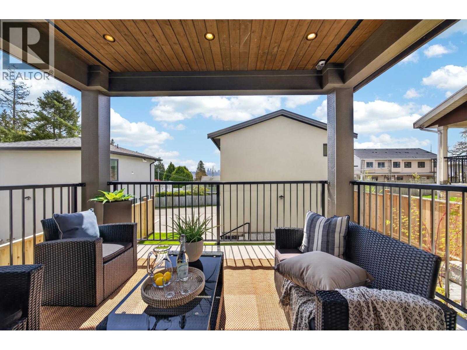 1150 Charland Avenue, Coquitlam, British Columbia  V3K 3L1 - Photo 10 - R3115345