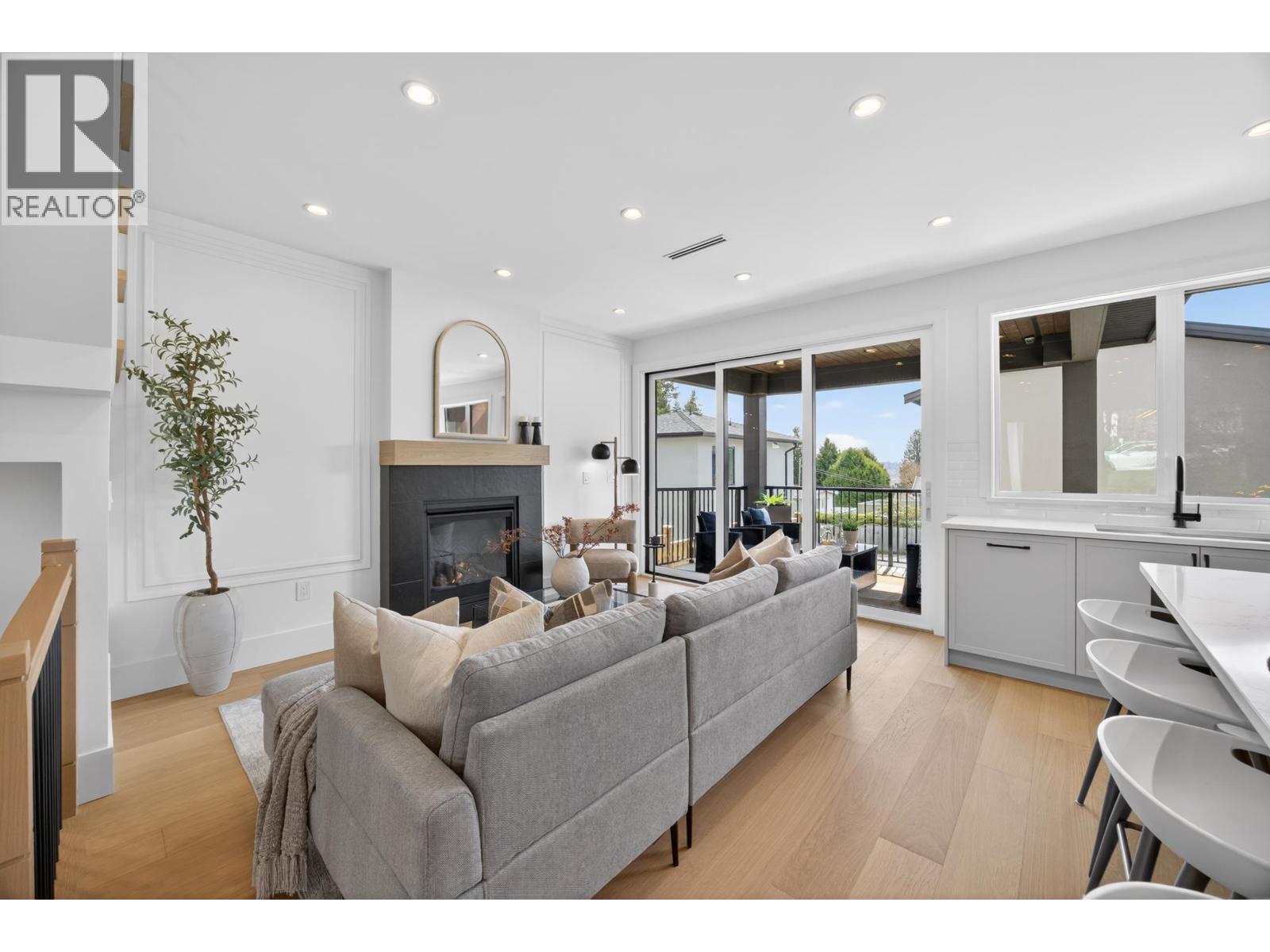 1150 Charland Avenue, Coquitlam, British Columbia  V3K 3L1 - Photo 7 - R3115345