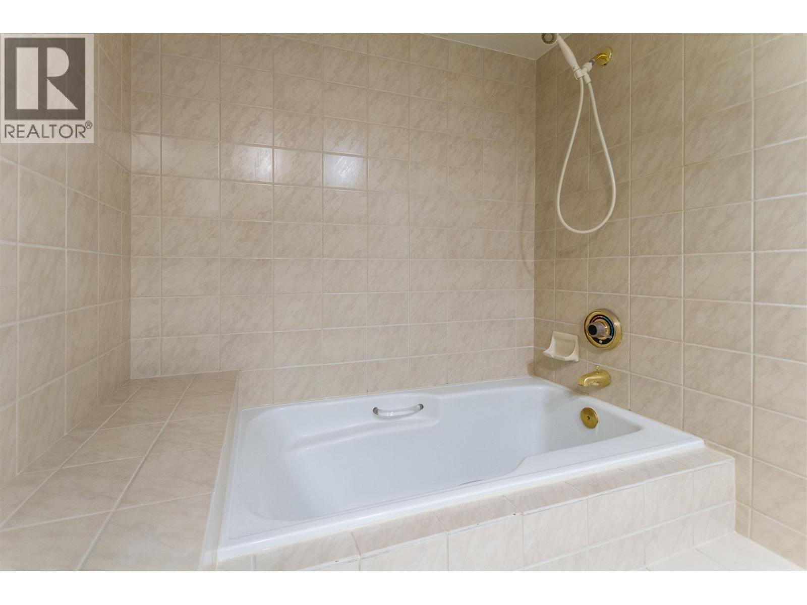 1802 551 Austin Avenue, Coquitlam, British Columbia  V3K 6R7 - Photo 15 - R3103823