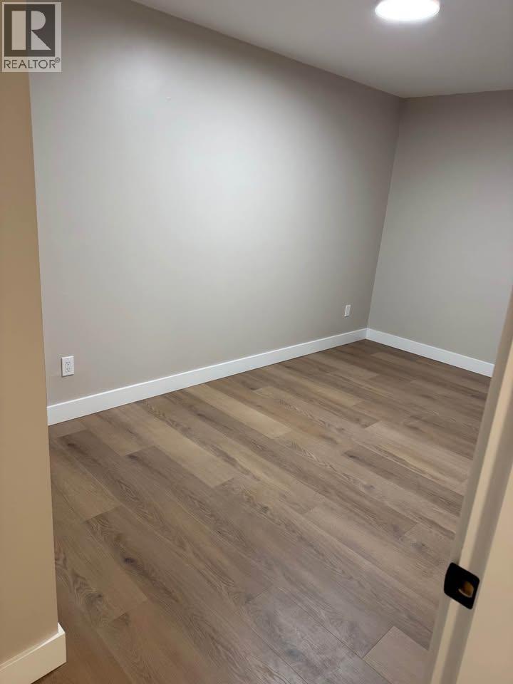 Lower Level 4810 Northlawn Drive, Burnaby, British Columbia  V5C 3S3 - Photo 3 - R3115358