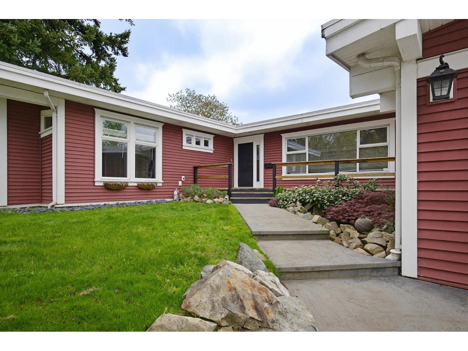 2662 Sheffield Way, Abbotsford, British Columbia  V2S 4B8 - Photo 2 - R3115101