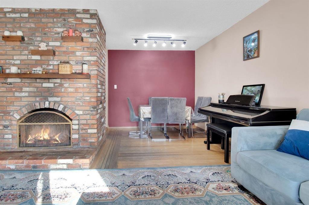 12533 99a Avenue, Surrey, British Columbia  V3V 2R6 - Photo 5 - R3115126