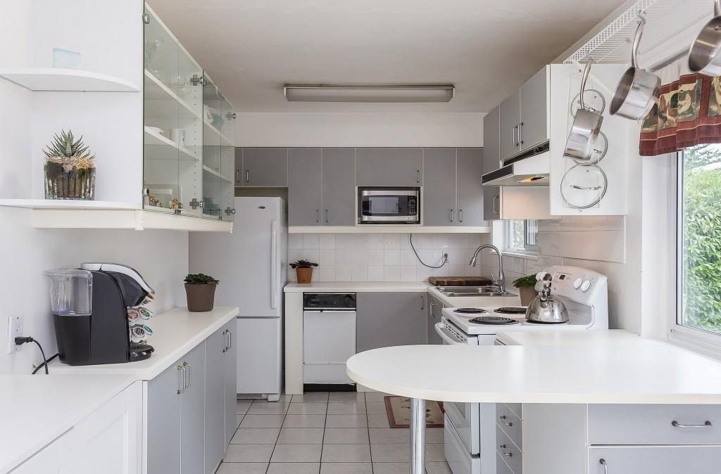 12533 99a Avenue, Surrey, British Columbia  V3V 2R6 - Photo 6 - R3115126