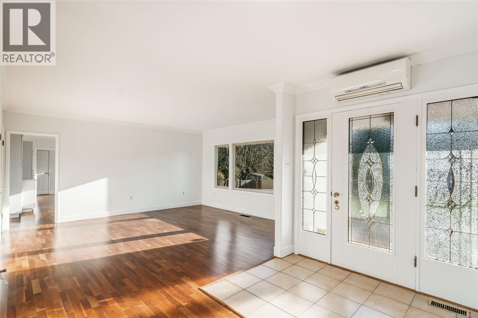 441 Memorial Ave, Qualicum Beach, British Columbia  V9K 1G8 - Photo 6 - 1030602