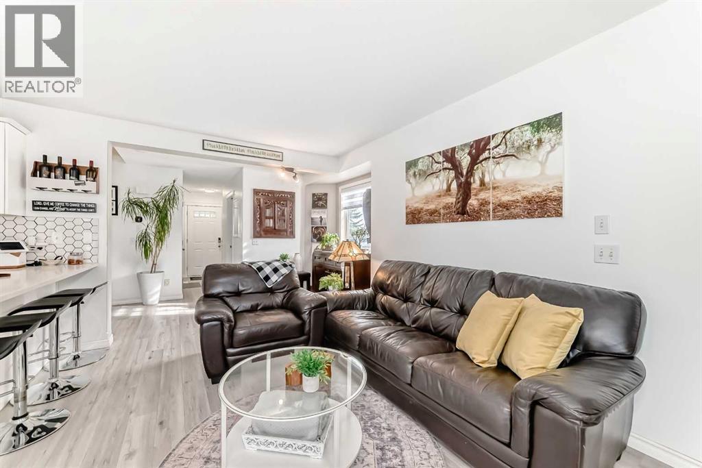 15 Spring Meadows Bay, Okotoks, Alberta  T1S 2G8 - Photo 29 - A2303115