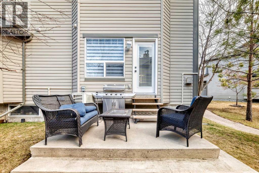 15 Spring Meadows Bay, Okotoks, Alberta  T1S 2G8 - Photo 33 - A2303115