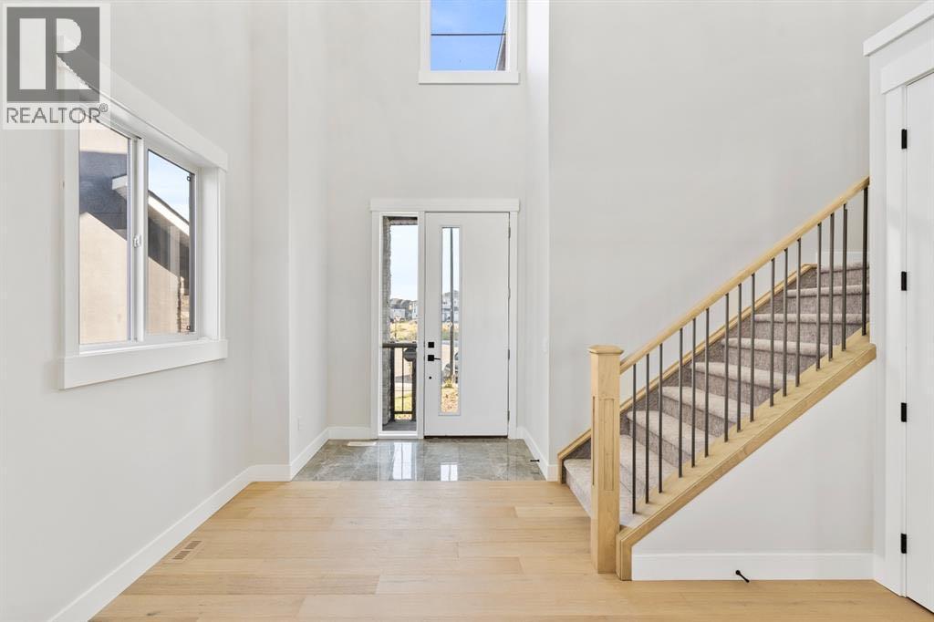 215 Kinniburgh Place, Chestermere, Alberta  T1X 1Y1 - Photo 3 - A2304772