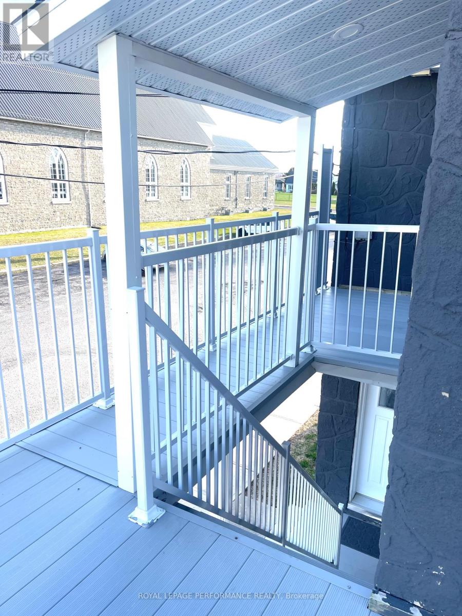 400 Water Street, Alfred And Plantagenet, Ontario  K0B 1L0 - Photo 12 - X13038396