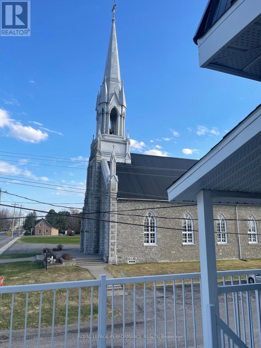 400 Water Street, Alfred And Plantagenet, Ontario  K0B 1L0 - Photo 15 - X13038396