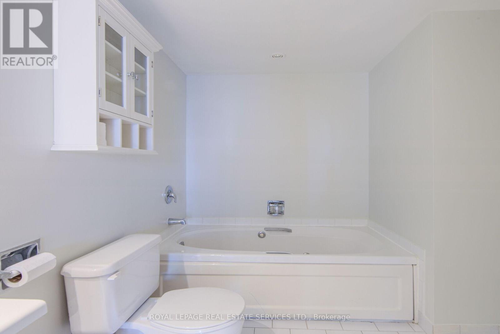 1907 - 44 St Joseph Street, Toronto, Ontario  M4Y 2W4 - Photo 11 - C13038414