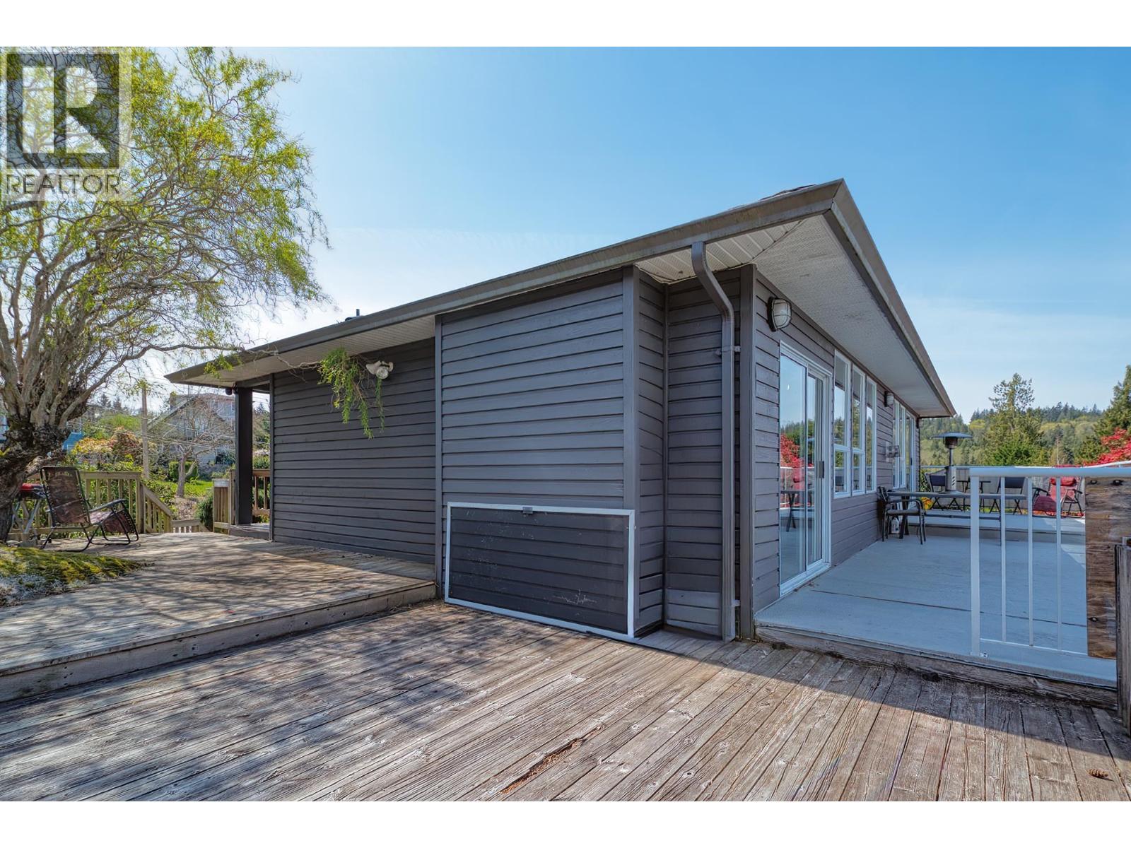 5796 Trail Avenue, Sechelt, British Columbia  V7Z 0L8 - Photo 6 - R3114356