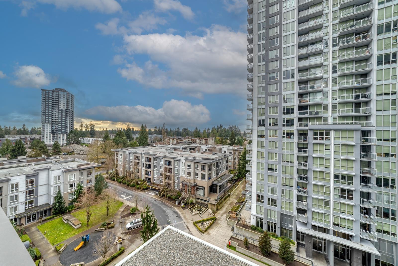 906 13350 Central Avenue, Surrey, British Columbia  V3T 0S1 - Photo 2 - R3115219