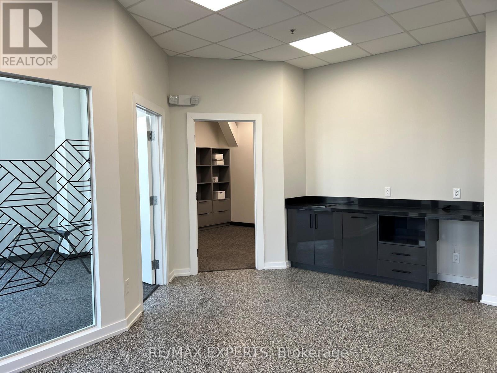 33 - 5250 Solar Drive, Mississauga, Ontario  L4W 5M8 - Photo 5 - W13038412