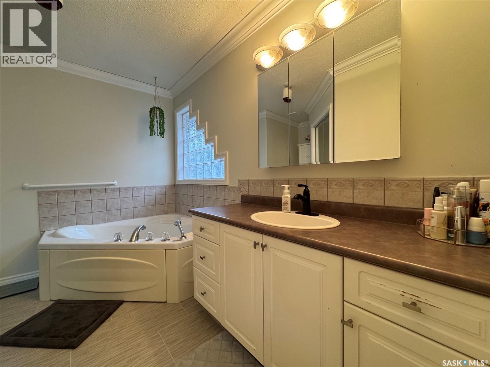 1211 21st Street, Humboldt, Saskatchewan  S0K 2A0 - Photo 28 - SK033795