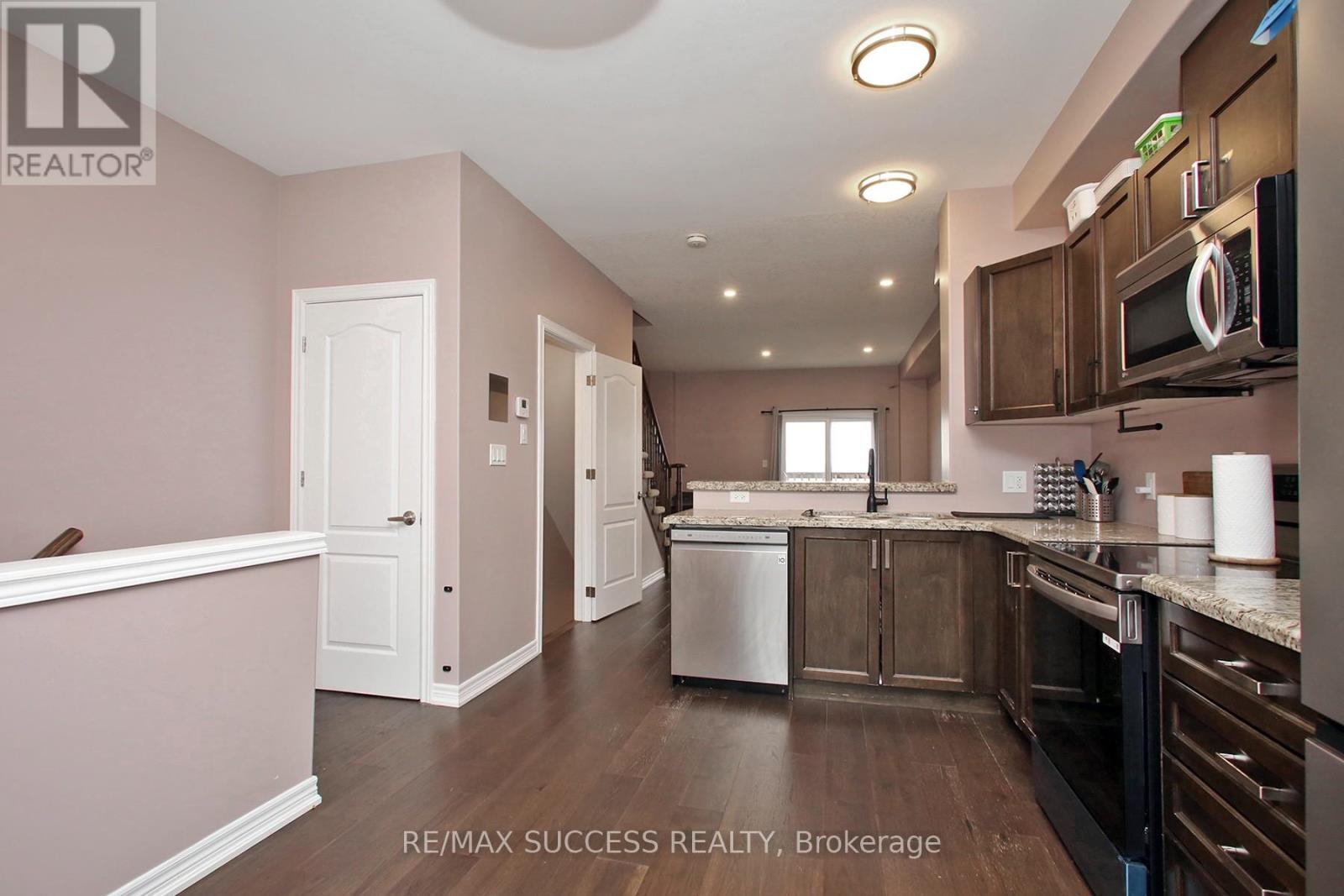 47 Edenrock Drive, Hamilton (Stoney Creek Industrial), Ontario  L8E 0G6 - Photo 12 - X13038406