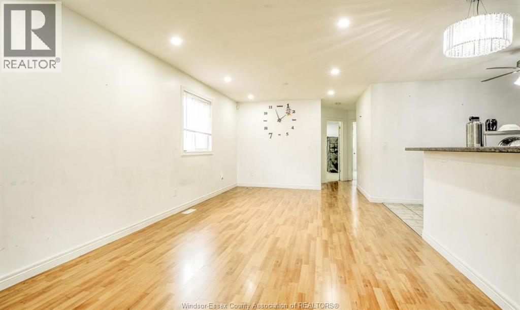 1694 Sagebrush Court, Windsor, Ontario  N9G 3B8 - Photo 4 - 26009049