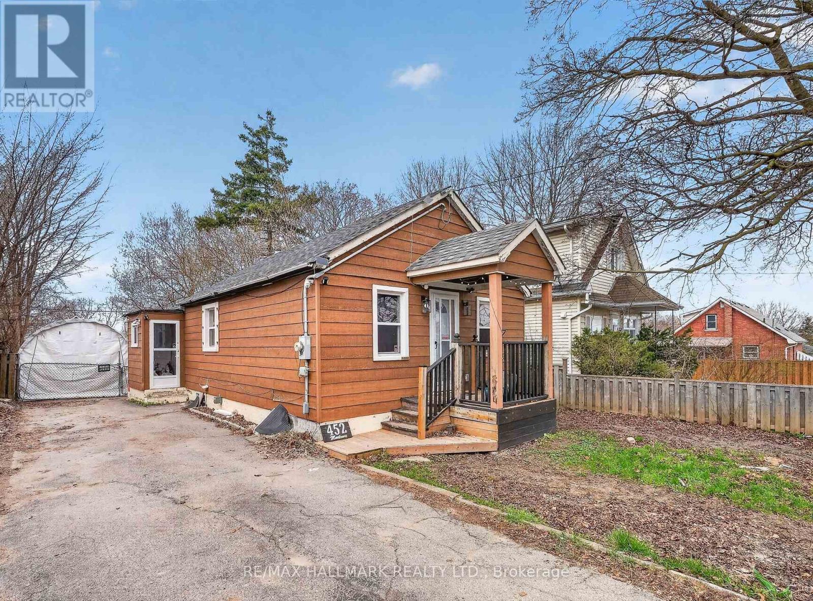 452 Montrave Avenue, Oshawa, Ontario  L1J 4S7 - Photo 2 - E13030580