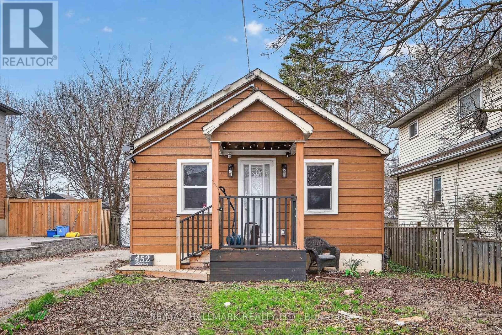 452 MONTRAVE AVENUE, Oshawa, Ontario