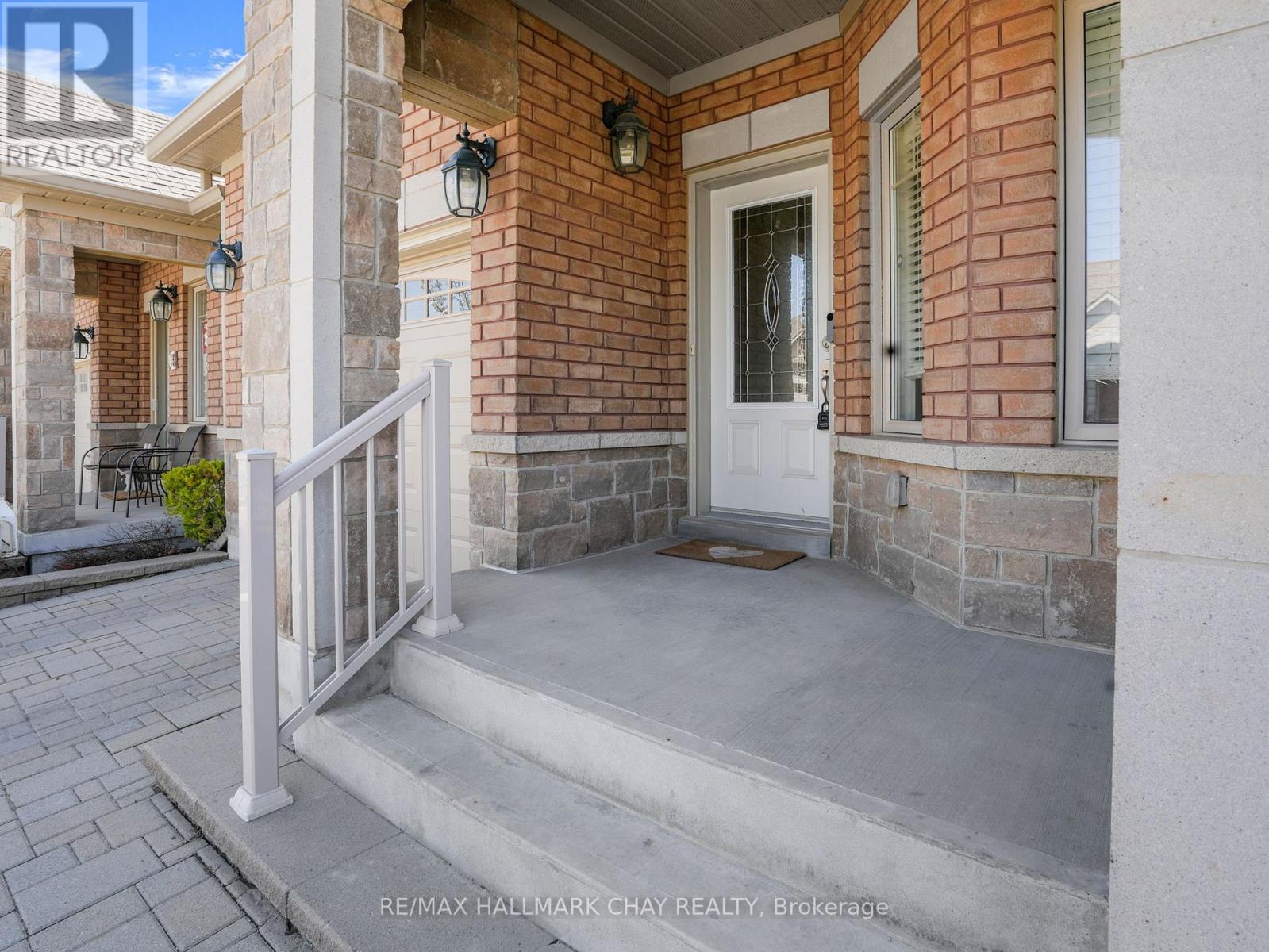 190 Ridge Way, New Tecumseth, Ontario  L9R 0H3 - Photo 2 - N12908604