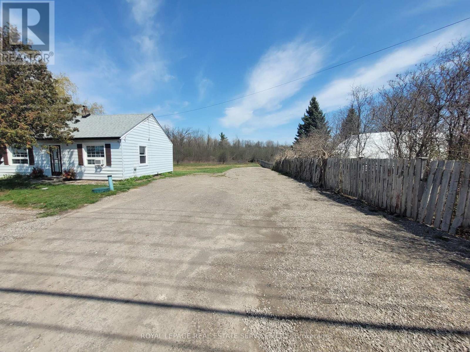 3209 Bronte Road, Oakville, Ontario  L6M 4J3 - Photo 2 - W12943224