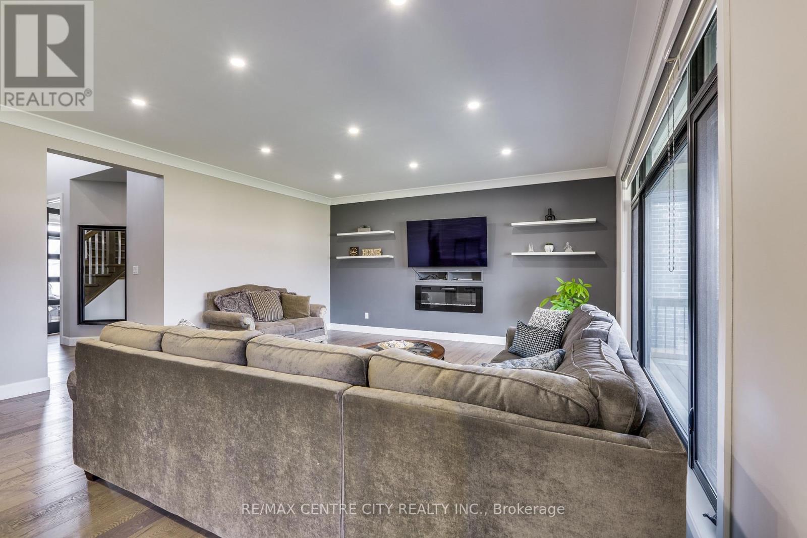 6306 Brash Drive, London South, Ontario  N6P 0H2 - Photo 9 - X13038410