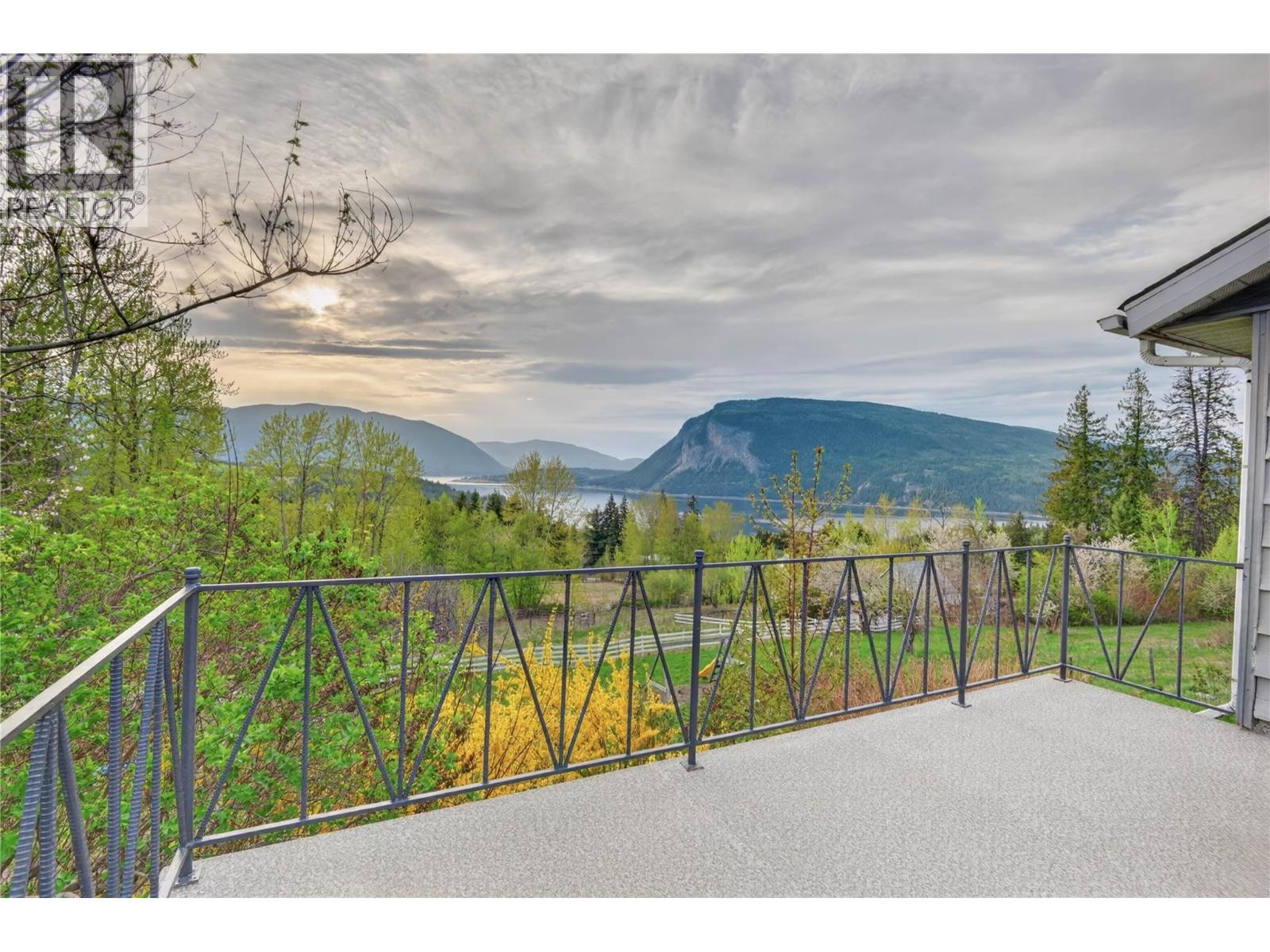 6990 70 Avenue Ne, Salmon Arm, British Columbia  V0E 1K0 - Photo 41 - 10384308