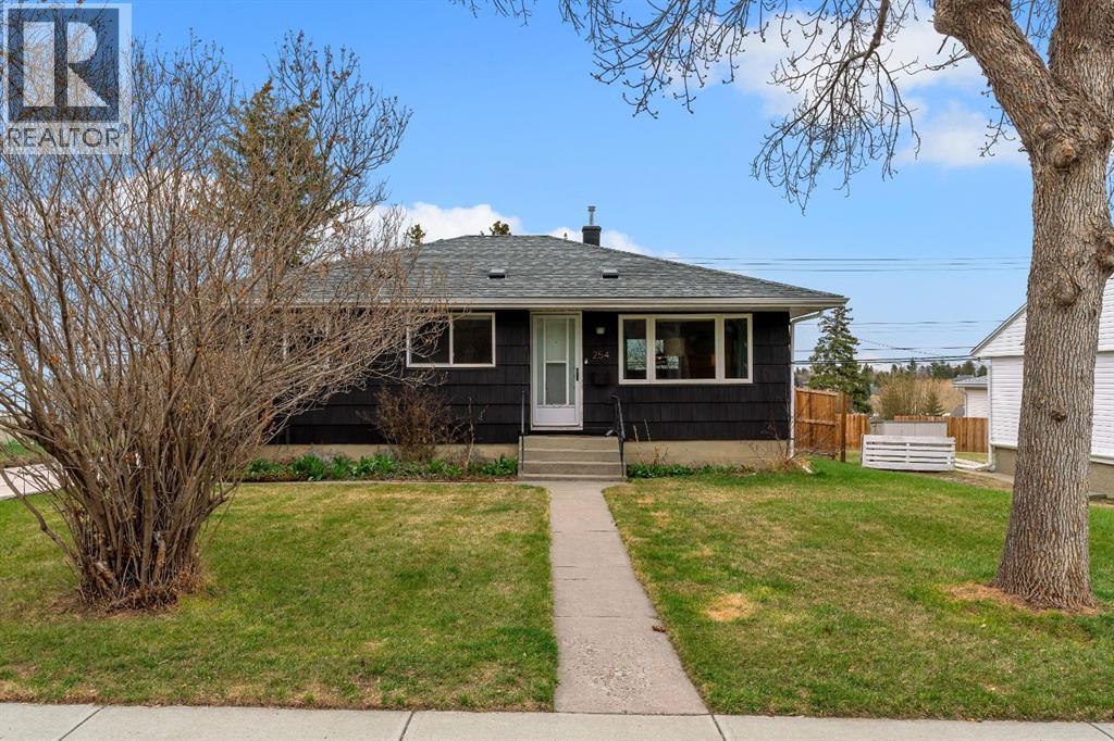 254 Hendon Drive NW, Calgary, Alberta