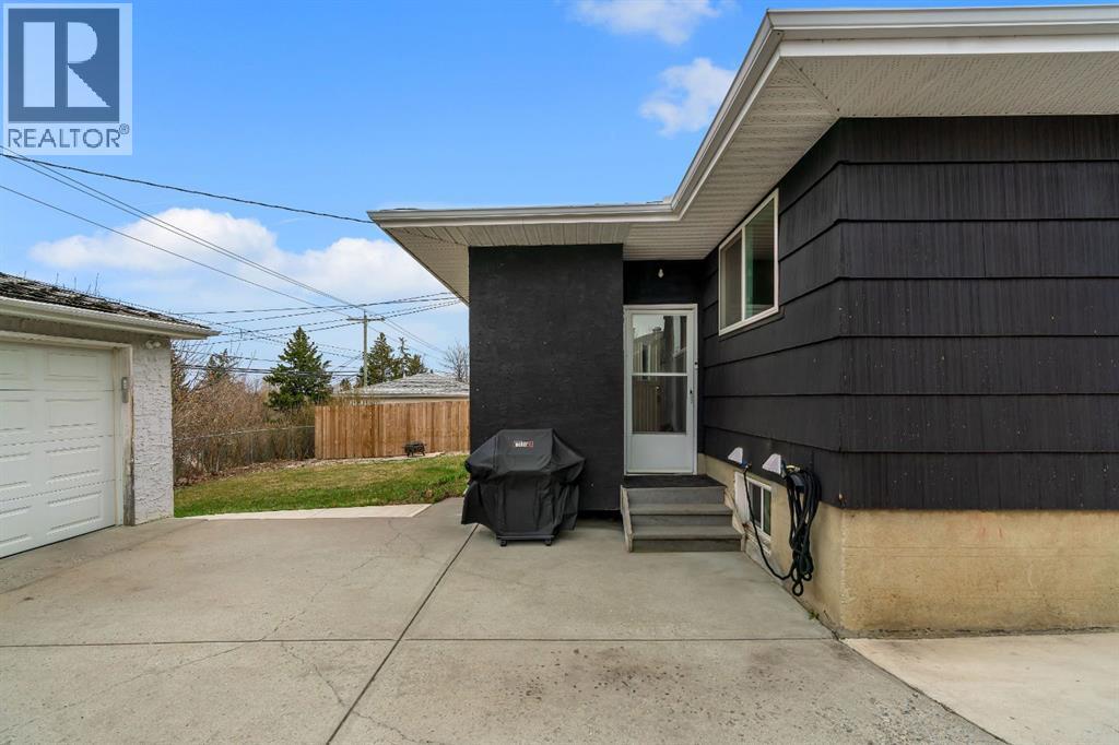 254 Hendon Drive Nw, Calgary, Alberta  T2K 1Z5 - Photo 35 - A2304616