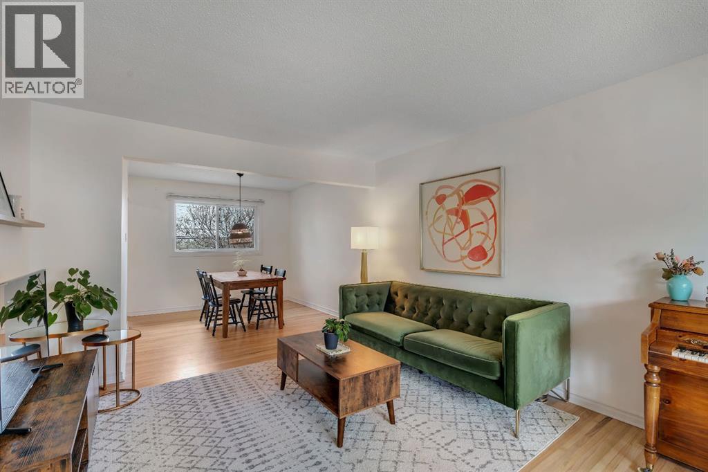 254 Hendon Drive Nw, Calgary, Alberta  T2K 1Z5 - Photo 7 - A2304616